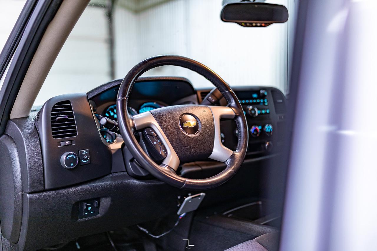 2012 Chevrolet Silverado 3500HD 4x4 Crew Cab LT Dually Diesel Red Deer AB