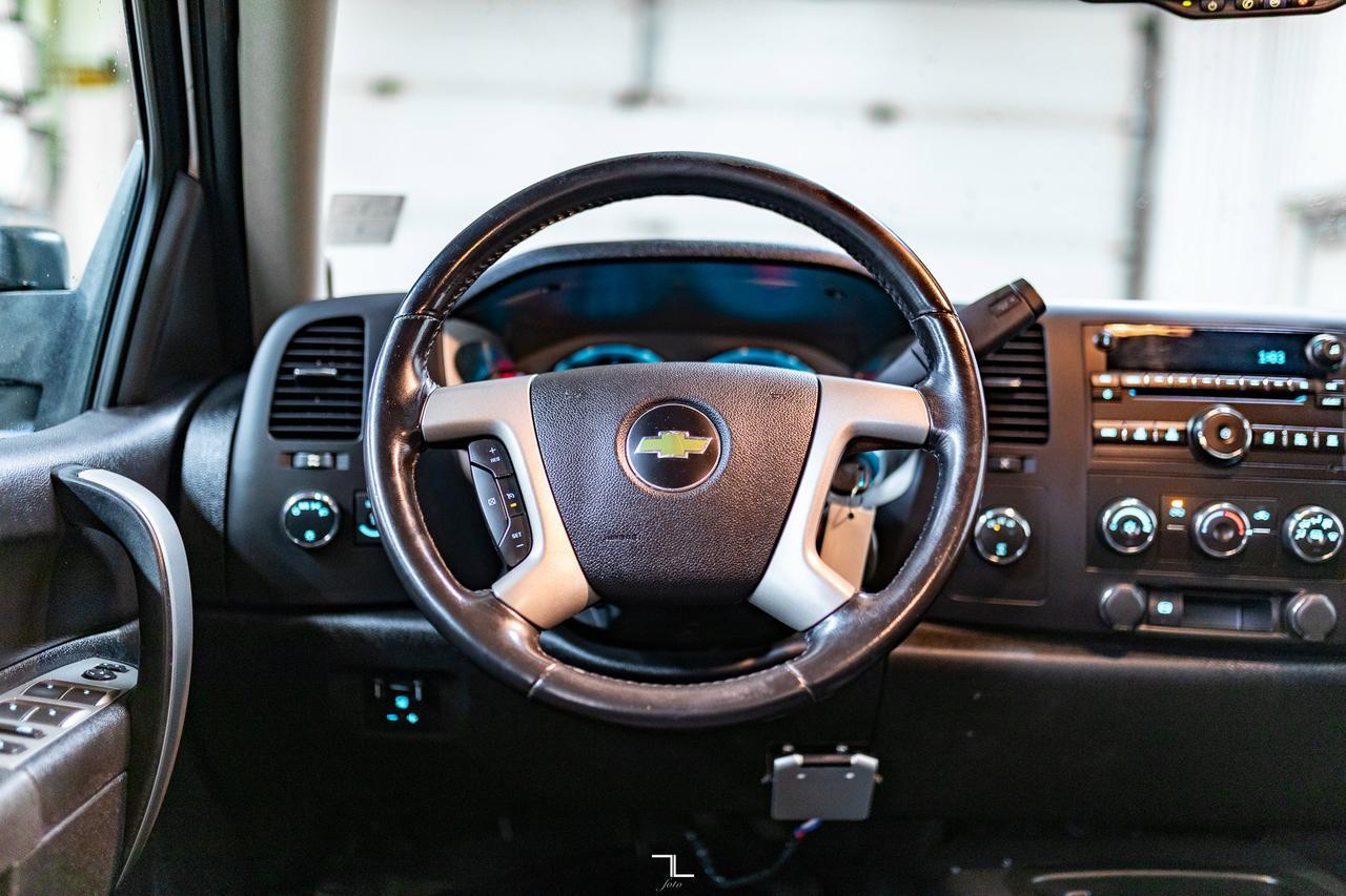 2012 Chevrolet Silverado 3500HD 4x4 Crew Cab LT Dually Diesel Red Deer AB