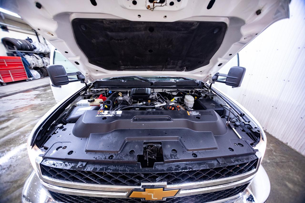 2012 Chevrolet Silverado 3500HD 4x4 Crew Cab LT Dually Diesel Red Deer AB