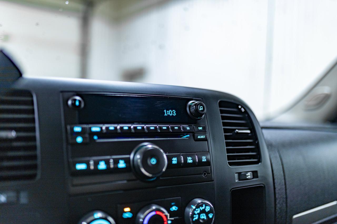 2012 Chevrolet Silverado 3500HD 4x4 Crew Cab LT Dually Diesel Red Deer AB