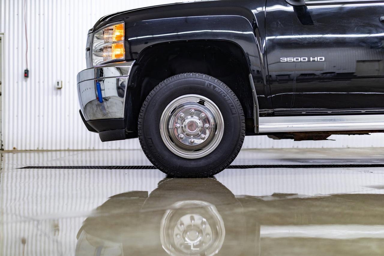 2012 Chevrolet Silverado 3500HD 4x4 Crew Cab LT Dually Red Deer AB