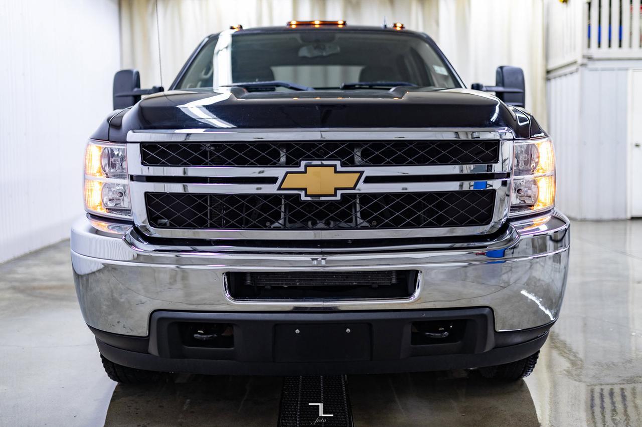 2012 Chevrolet Silverado 3500HD 4x4 Crew Cab LT Dually Red Deer AB