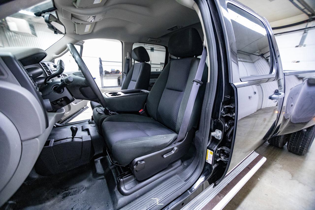 2012 Chevrolet Silverado 3500HD 4x4 Crew Cab LT Dually Red Deer AB