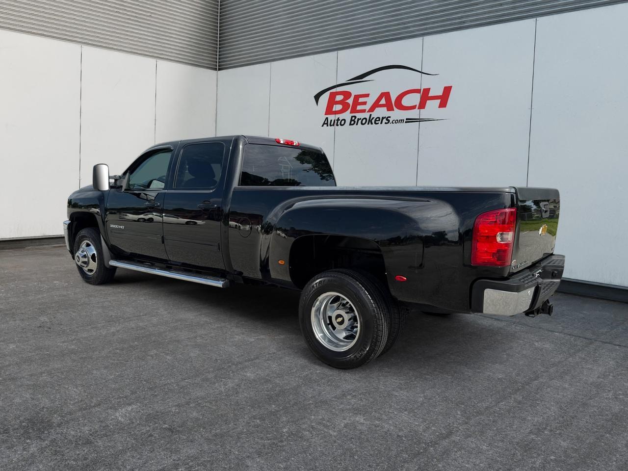 2012 Chevrolet Silverado 3500HD LTZ, 4X4, ADJUSTABLE PEDALS, AC/ HEATED SEATS, MEMORY DRIVER SEAT, ONSTAR, REMOTE START, ALL WEATHER FLOOR MATS, LONG BED, TOWING PACKAGE, THE PERFECT TRUCK IS WAITING- COME SEE IT TODAY!!! Norfolk VA