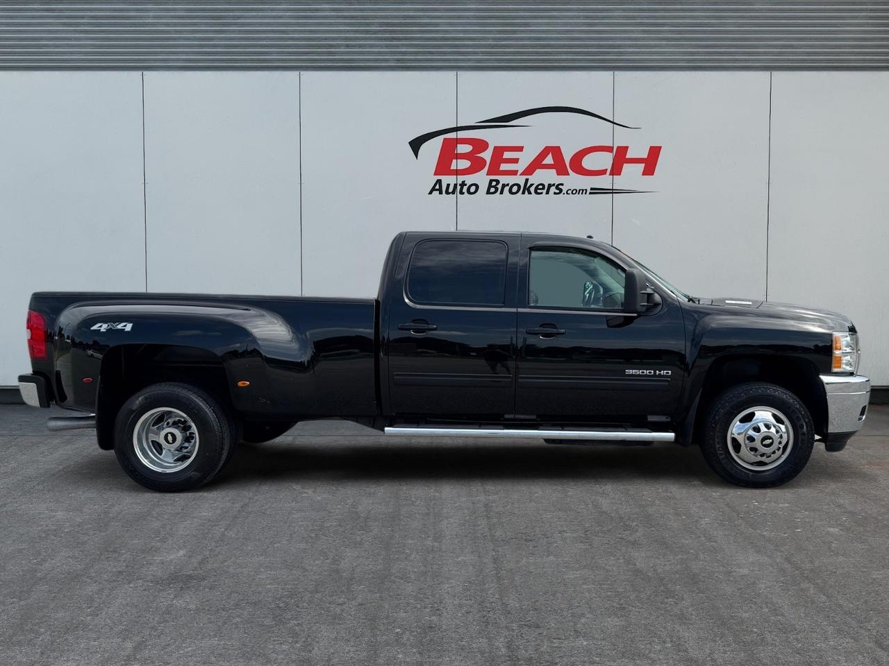 2012 Chevrolet Silverado 3500HD LTZ, 4X4, ADJUSTABLE PEDALS, AC/ HEATED SEATS, MEMORY DRIVER SEAT, ONSTAR, REMOTE START, ALL WEATHER FLOOR MATS, LONG BED, TOWING PACKAGE, THE PERFECT TRUCK IS WAITING- COME SEE IT TODAY!!! Norfolk VA
