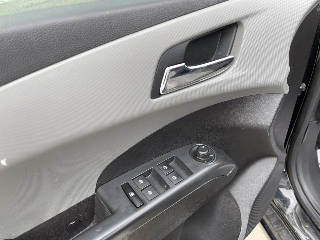 2012 Chevrolet Sonic 2LT 5-Door Hayden ID