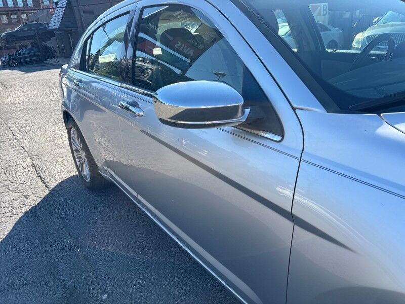 2012 Chrysler 200 Limited Sedan FWD Arlington VA