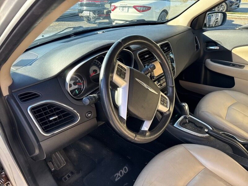 2012 Chrysler 200 Limited Sedan FWD Arlington VA