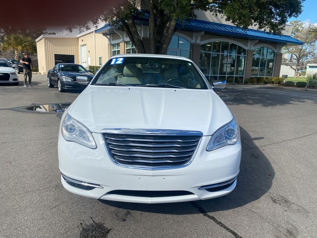2012 Chrysler 200 Limited