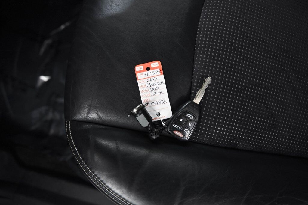 2012 Chrysler 200 S AKRON OH