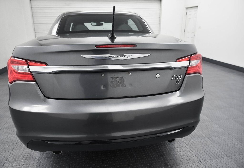 2012 Chrysler 200 S AKRON OH