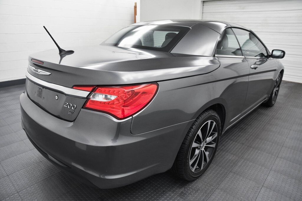 2012 Chrysler 200 S AKRON OH