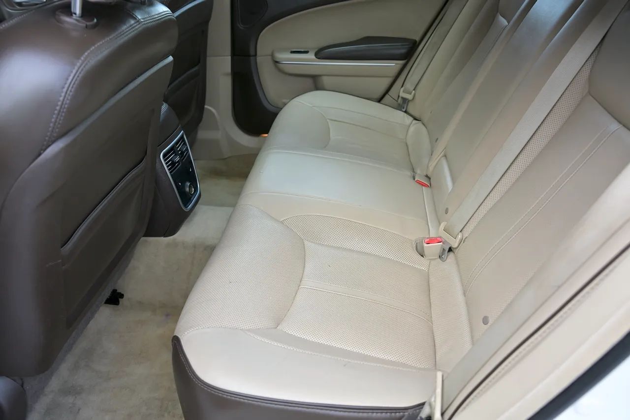 2012 Chrysler 300 300C Luxury Series Sedan 4D Doral FL