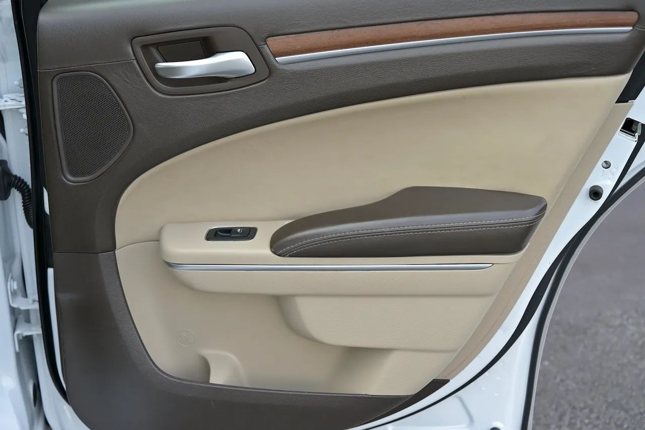 2012 Chrysler 300 300C Luxury Series Sedan 4D Doral FL