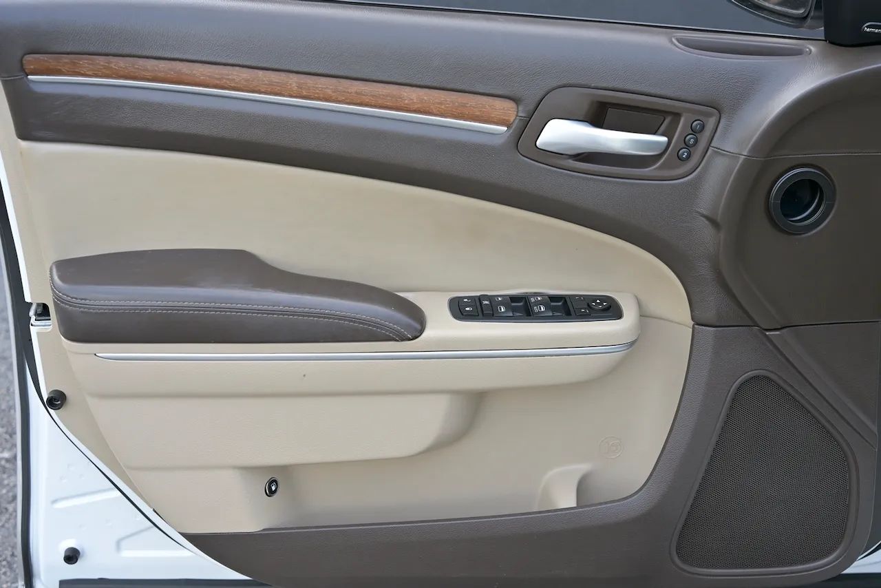 2012 Chrysler 300 300C Luxury Series Sedan 4D Doral FL