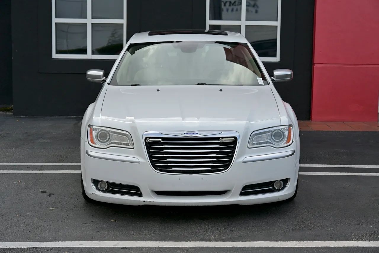 2012 Chrysler 300 300C Luxury Series Sedan 4D Doral FL