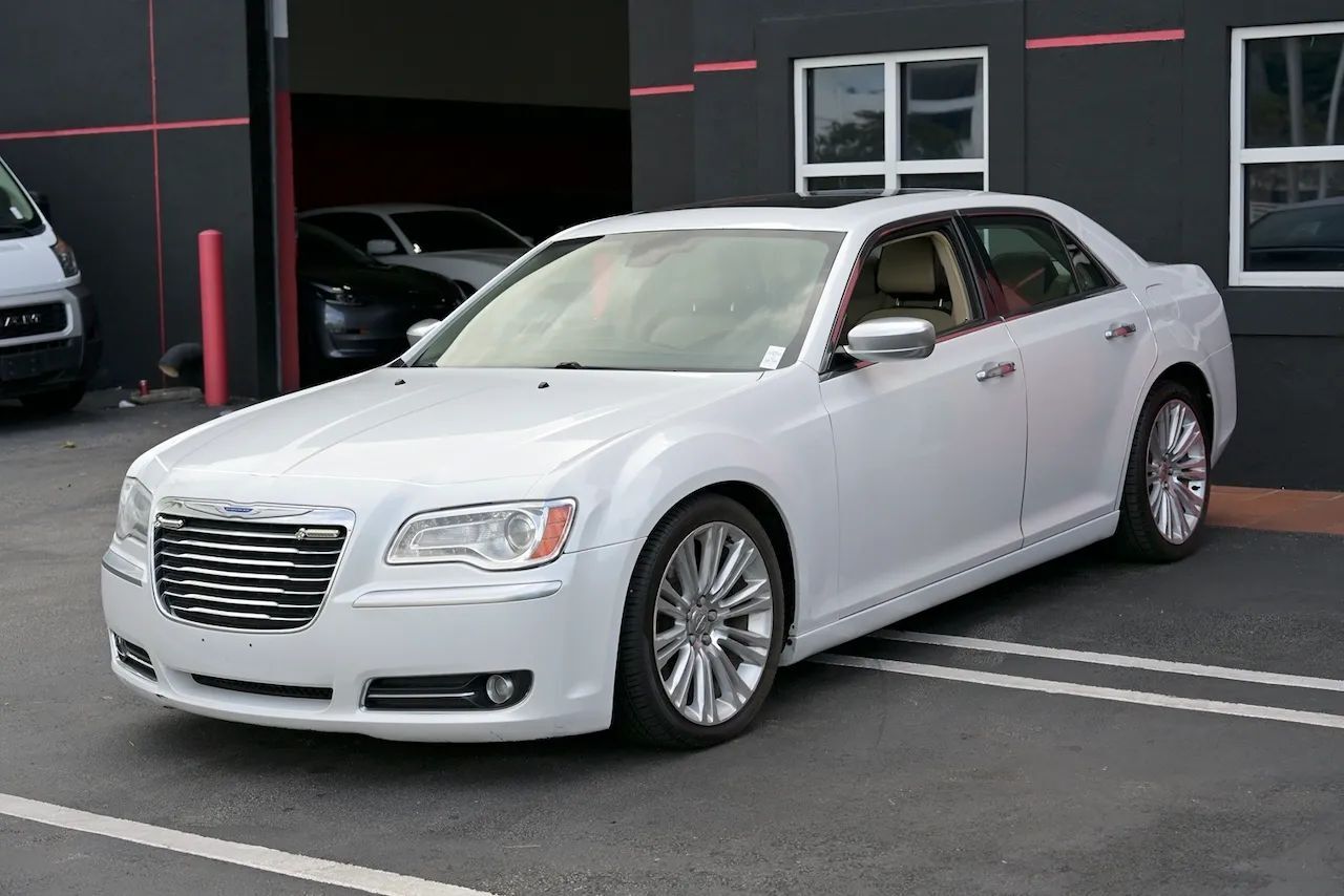 2012 Chrysler 300 300C Luxury Series Sedan 4D Doral FL