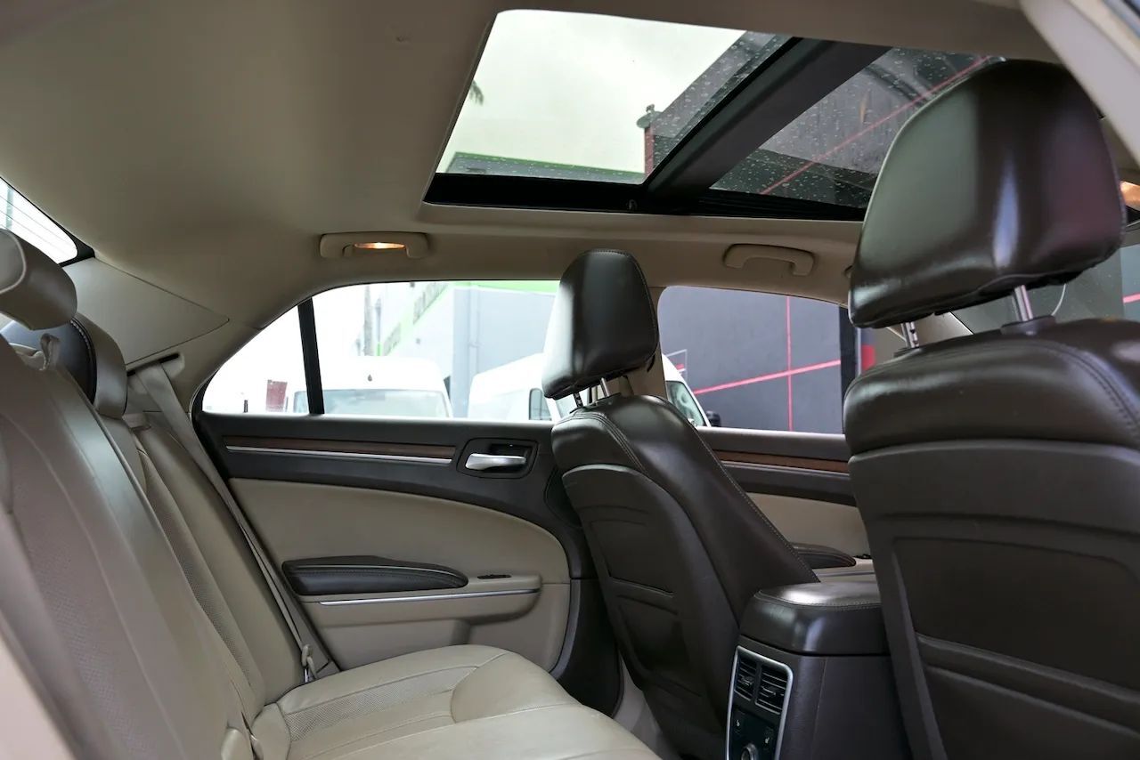 2012 Chrysler 300 300C Luxury Series Sedan 4D Doral FL