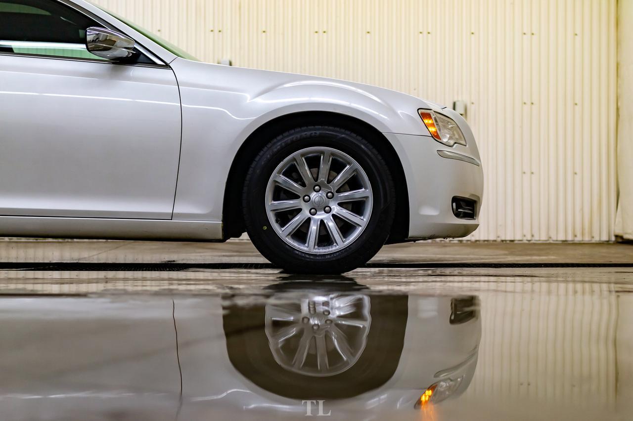 2012 Chrysler 300 Limited Leather Roof Nav BCam Red Deer AB