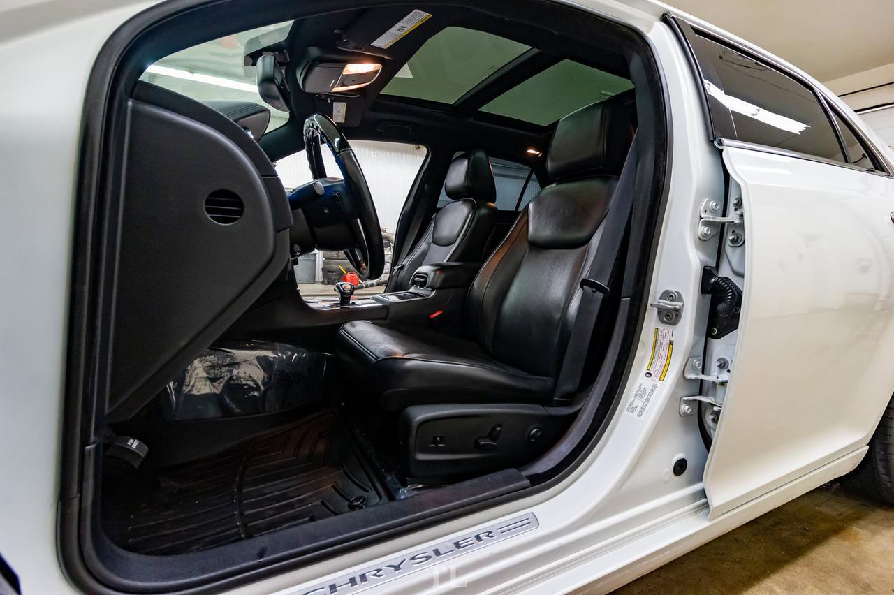 2012 Chrysler 300 Limited Leather Roof Nav BCam Red Deer AB