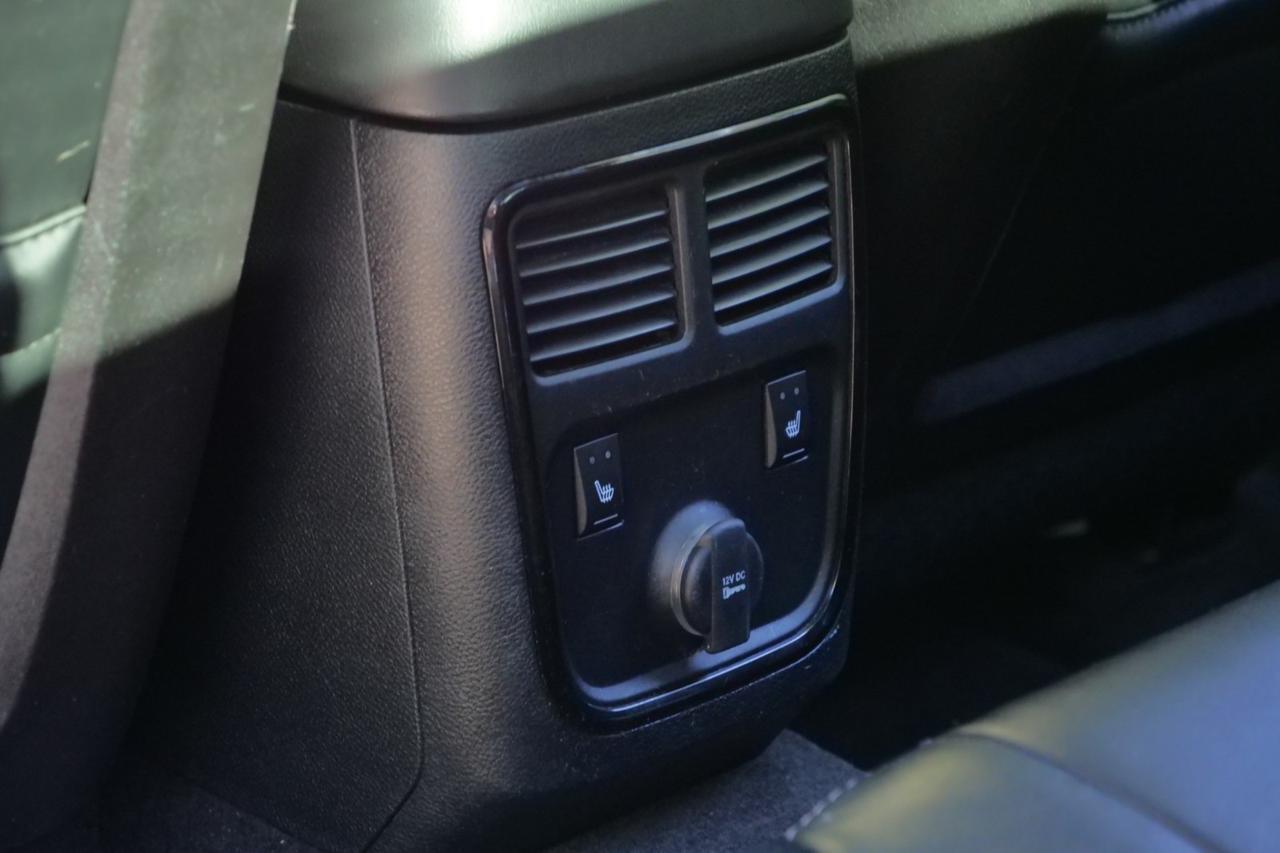 2012 Chrysler 300 SRT8 / Harmon Kardon Audio / 6.4L V8 / Pano Sunroof Lincolnton NC