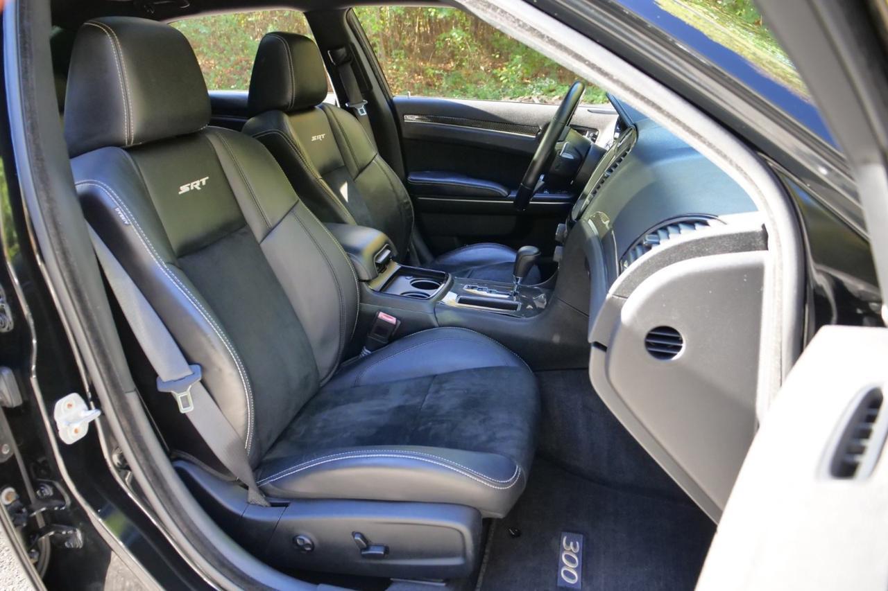 2012 Chrysler 300 SRT8 / Harmon Kardon Audio / 6.4L V8 / Pano Sunroof Lincolnton NC