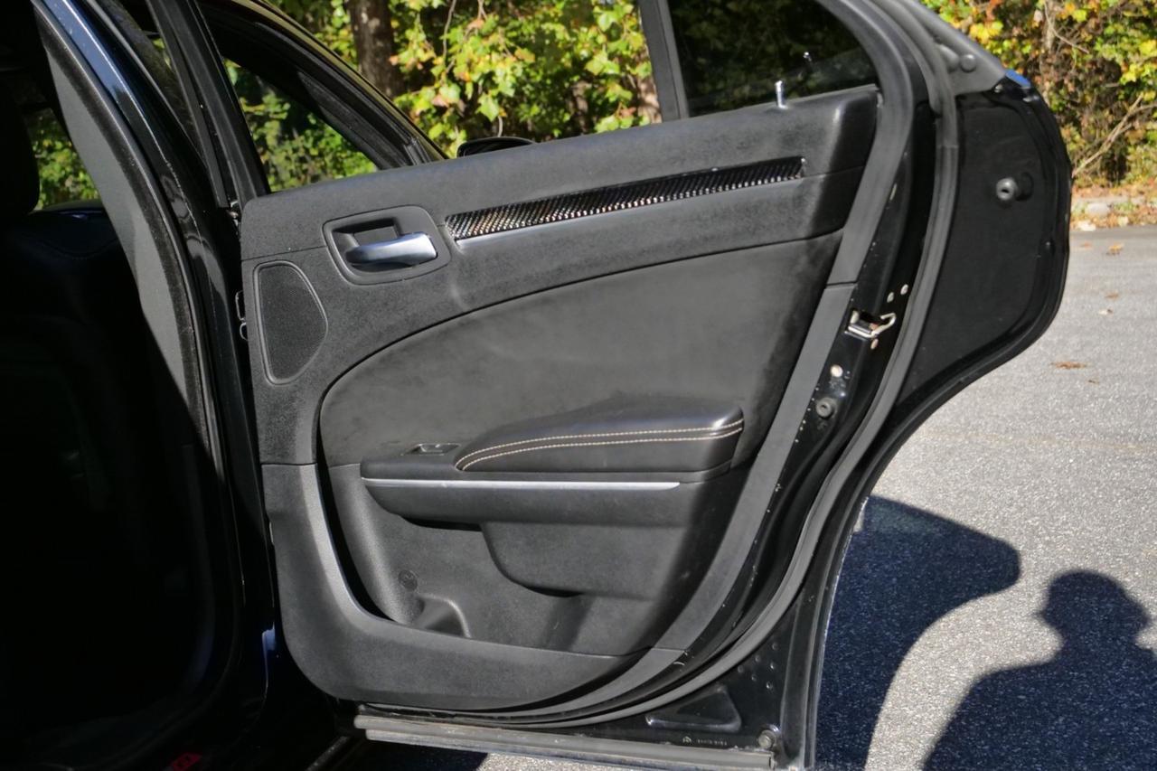 2012 Chrysler 300 SRT8 / Harmon Kardon Audio / 6.4L V8 / Pano Sunroof Lincolnton NC