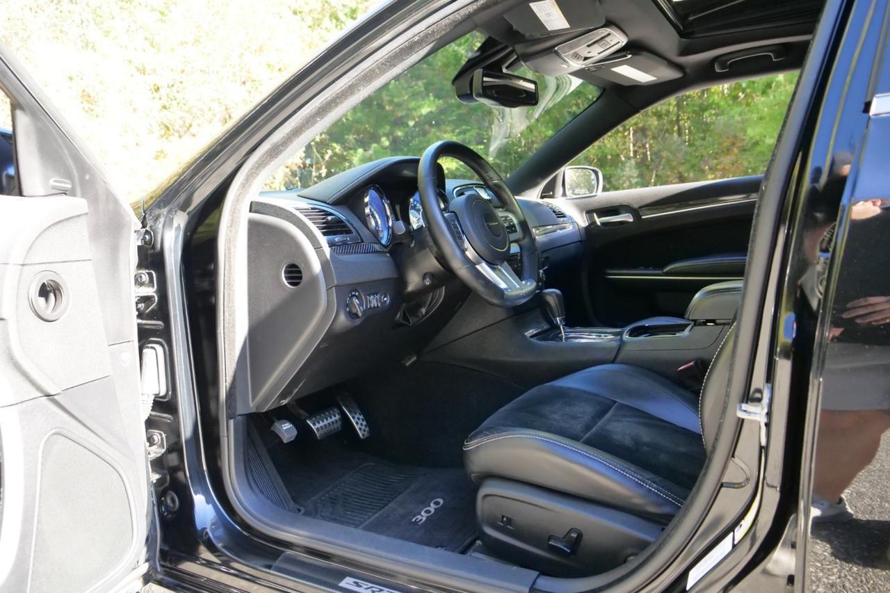 2012 Chrysler 300 SRT8 / Harmon Kardon Audio / 6.4L V8 / Pano Sunroof Lincolnton NC