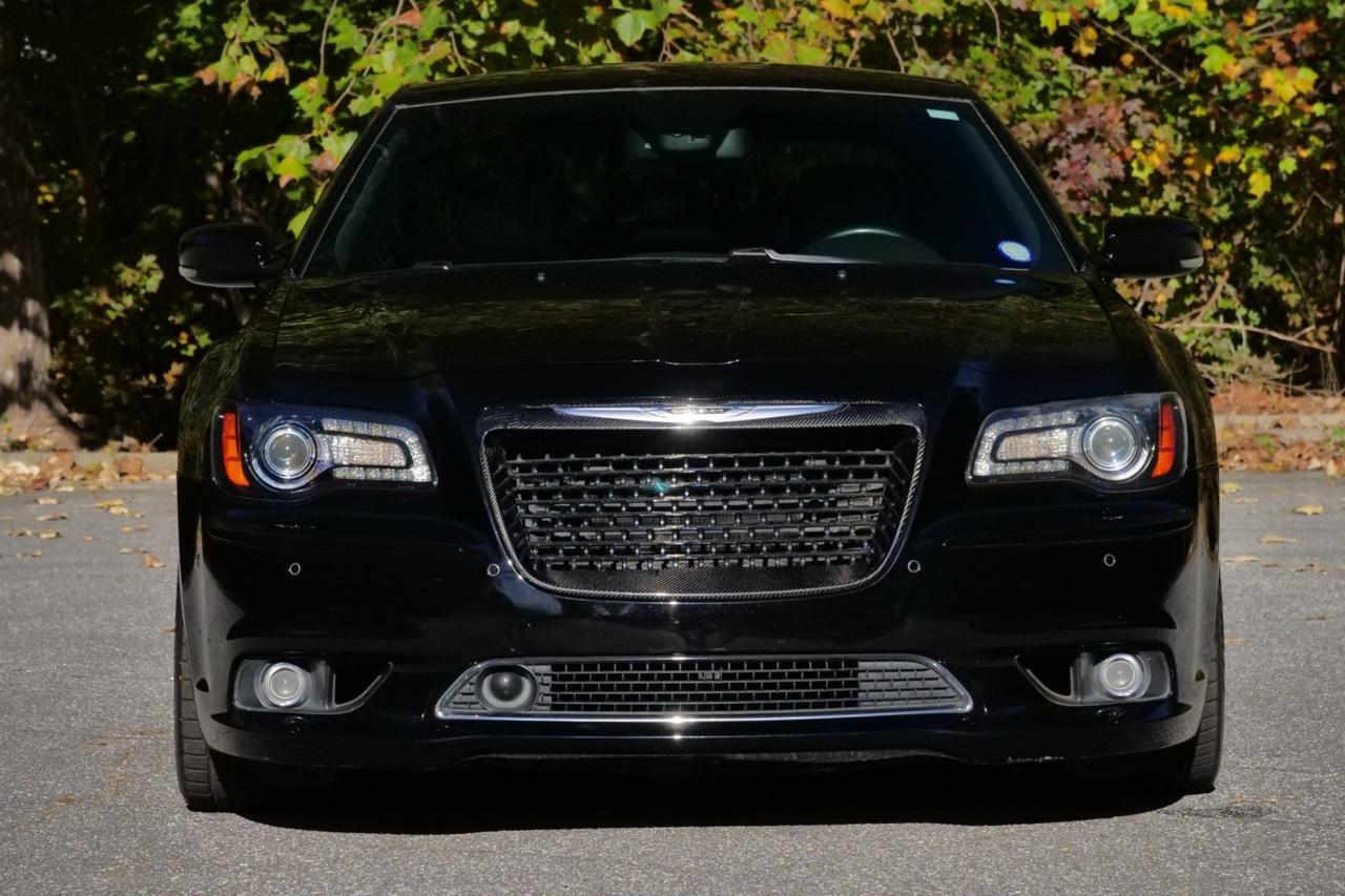 2012 Chrysler 300 SRT8 / Harmon Kardon Audio / 6.4L V8 / Pano Sunroof Lincolnton NC