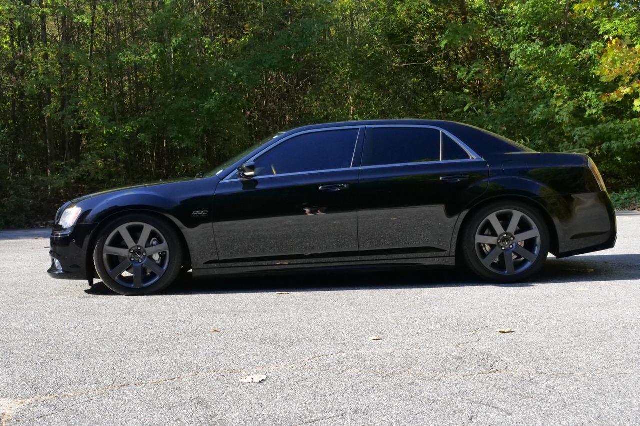 2012 Chrysler 300 SRT8 / Harmon Kardon Audio / 6.4L V8 / Pano Sunroof Lincolnton NC