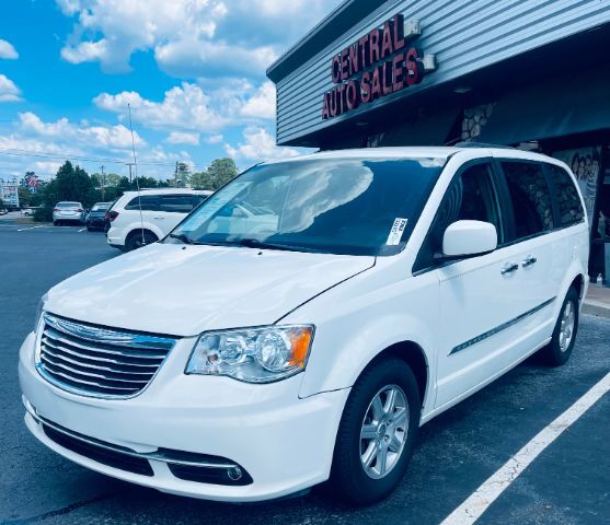 2012 Chrysler Town &amp; Country - SD Touring