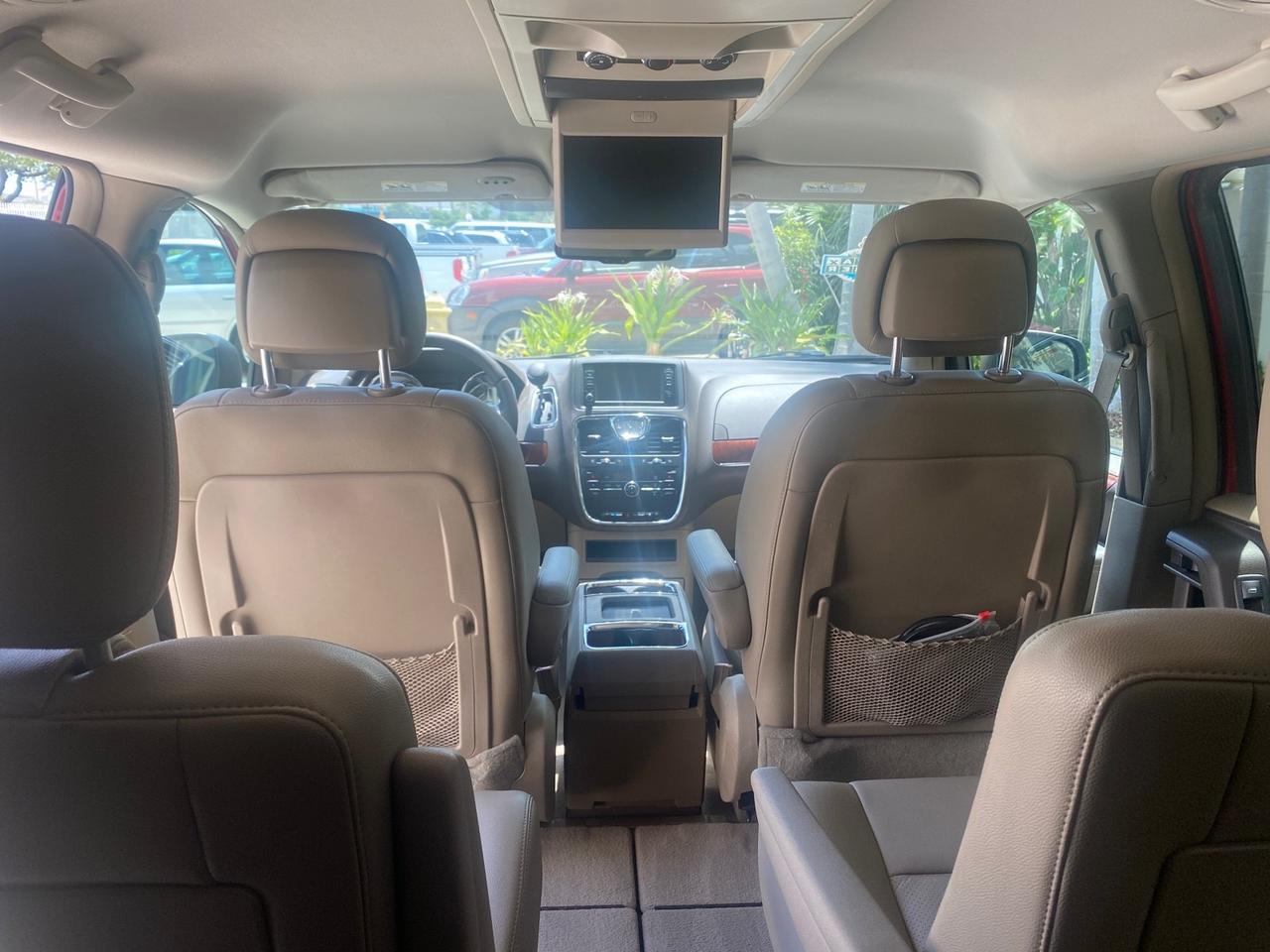 2012 Chrysler Town & Country 1 OWNER LOW MILES 58.406 Pompano Beach FL