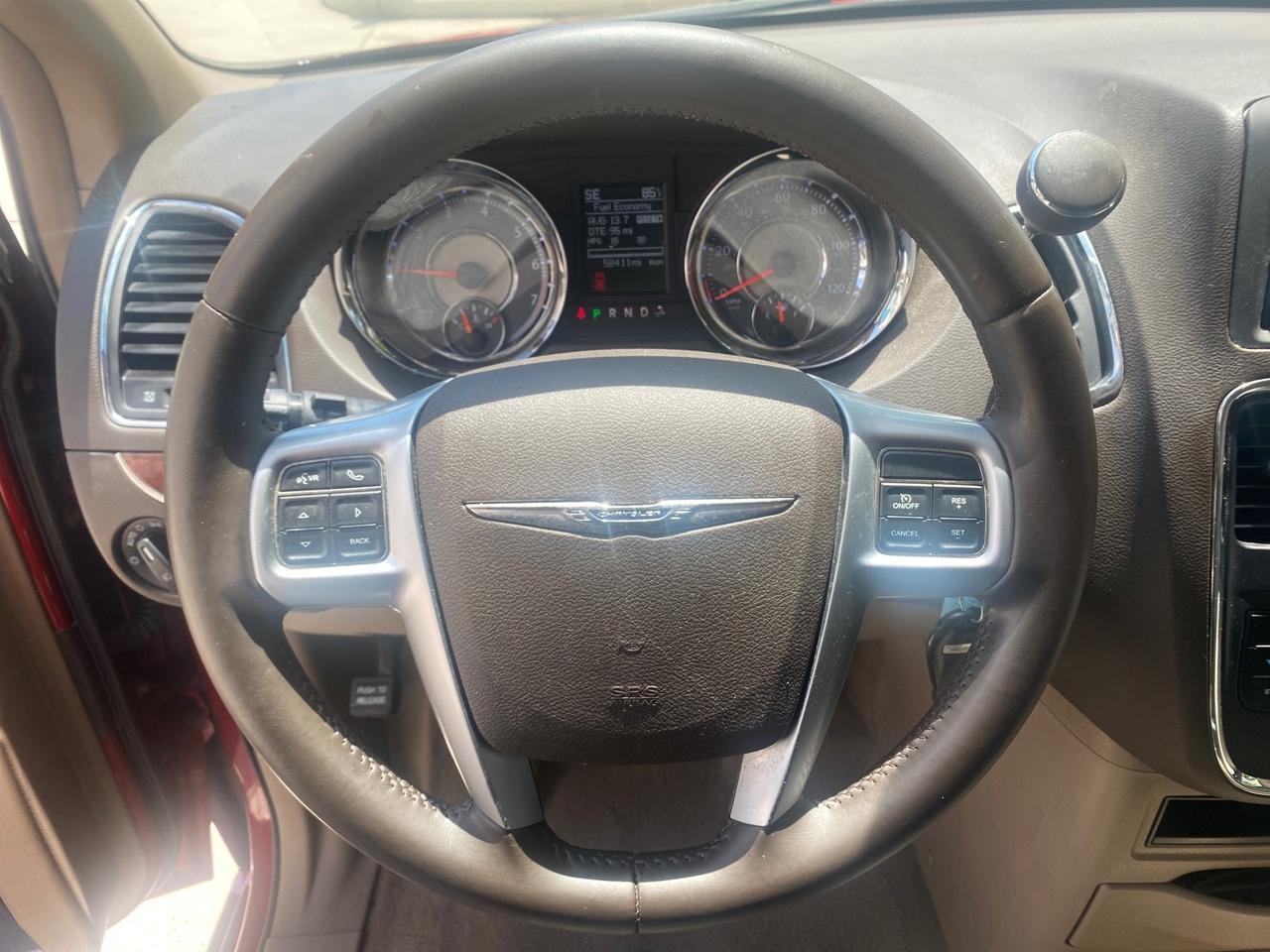2012 Chrysler Town & Country 1 OWNER LOW MILES 58.406 Pompano Beach FL