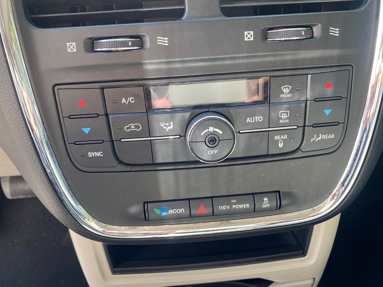 2012 Chrysler Town & Country HANDICAP LIFT LOW MILES 32,124 Pompano Beach FL