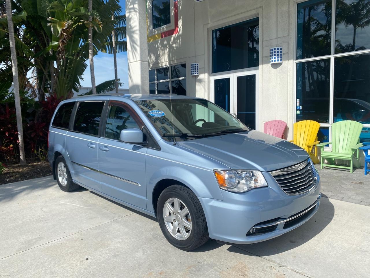 2012 Chrysler Town & Country HANDICAP LIFT LOW MILES 32,124 Pompano Beach FL