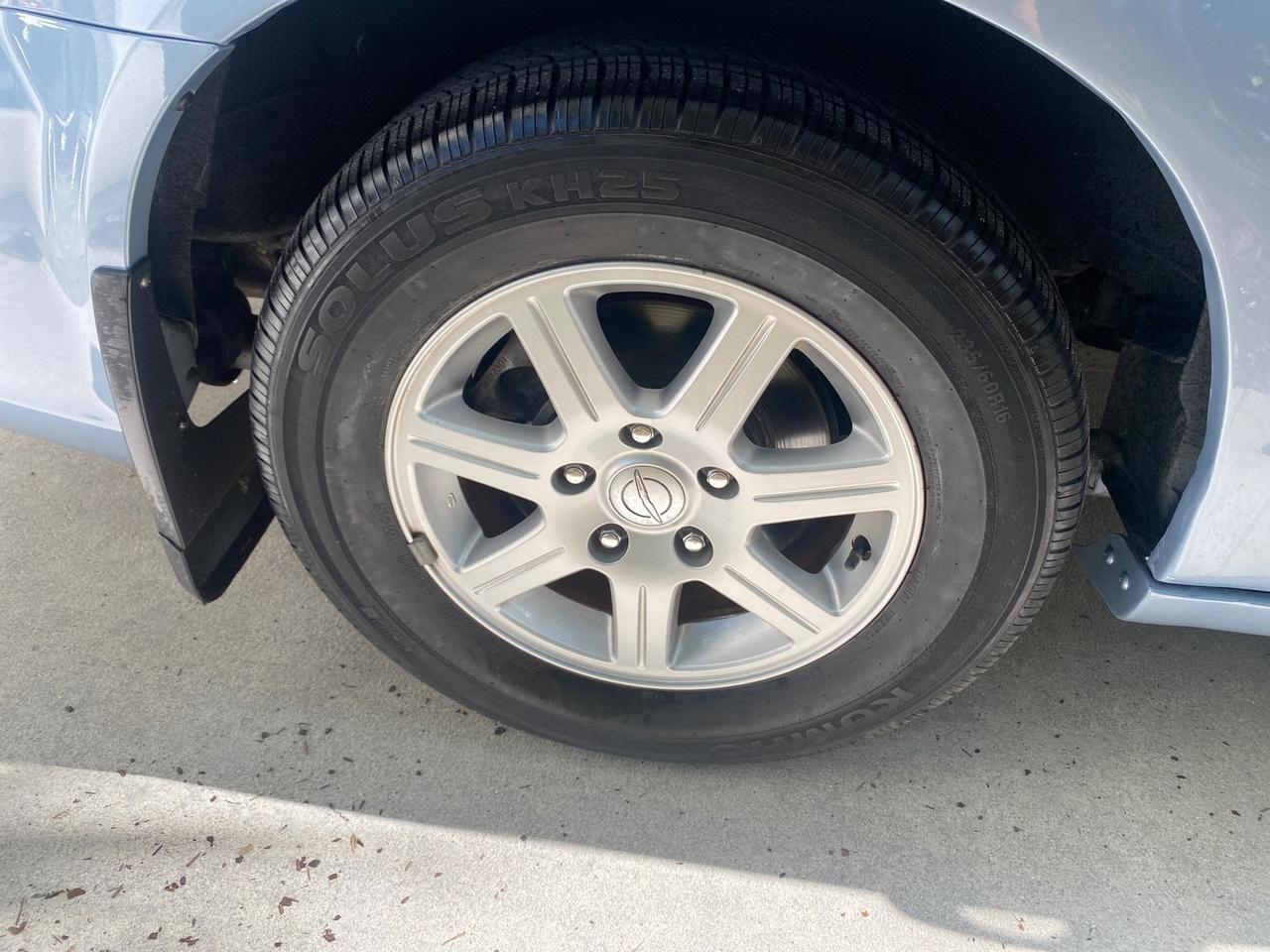2012 Chrysler Town & Country HANDICAP LIFT LOW MILES 32,124 Pompano Beach FL