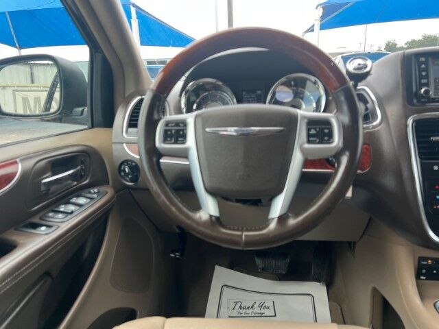 2012 Chrysler Town & Country Limited Gainesville TX