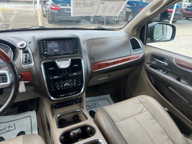2012 Chrysler Town & Country Limited Gainesville TX