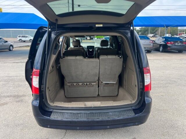 2012 Chrysler Town & Country Limited Gainesville TX