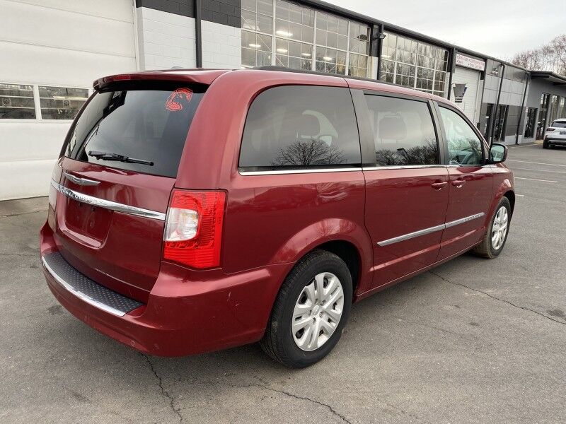 2012 Chrysler Town & Country Touring Bristol  PA