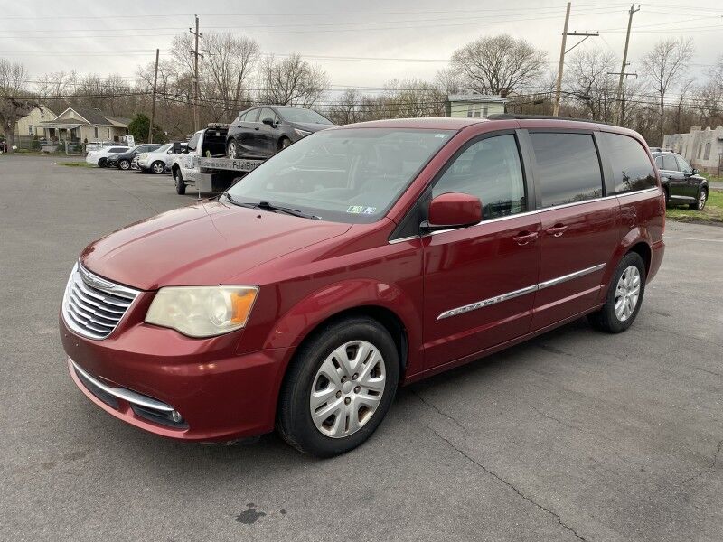 2012 Chrysler Town & Country Touring Bristol  PA