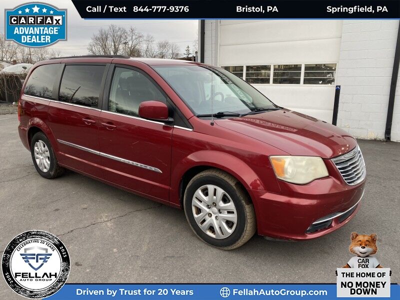2012 Chrysler Town & Country Touring