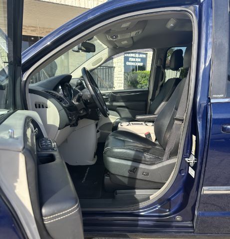 2012 Chrysler Town & Country Touring Houston TX