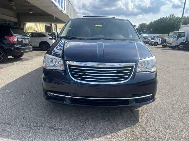 2012 Chrysler Town & Country Touring-L Cleveland OH