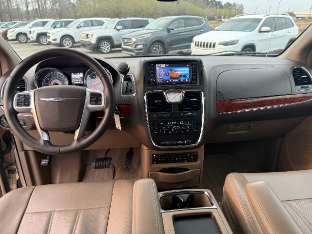 2012 Chrysler Town & Country Touring-L Hattiesburg MS