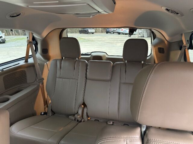 2012 Chrysler Town & Country Touring-L Hattiesburg MS