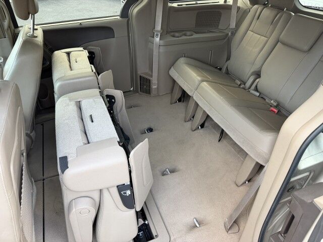 2012 Chrysler Town & Country Touring-L Whitehall PA