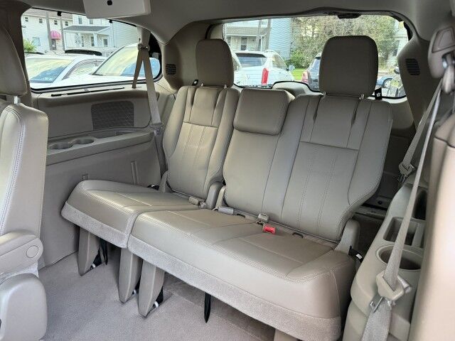 2012 Chrysler Town & Country Touring-L Whitehall PA