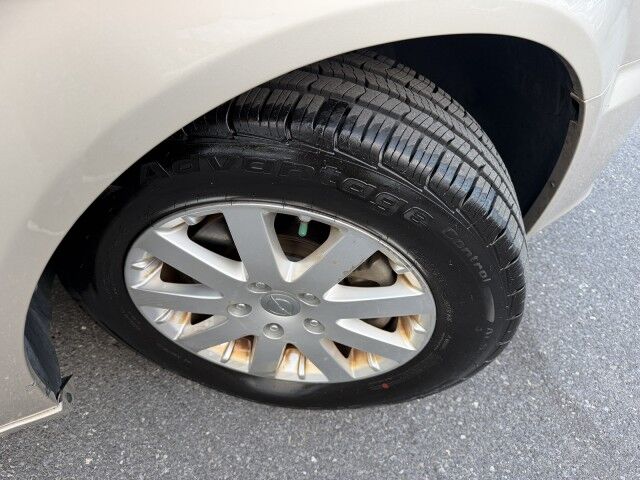 2012 Chrysler Town & Country Touring-L Whitehall PA