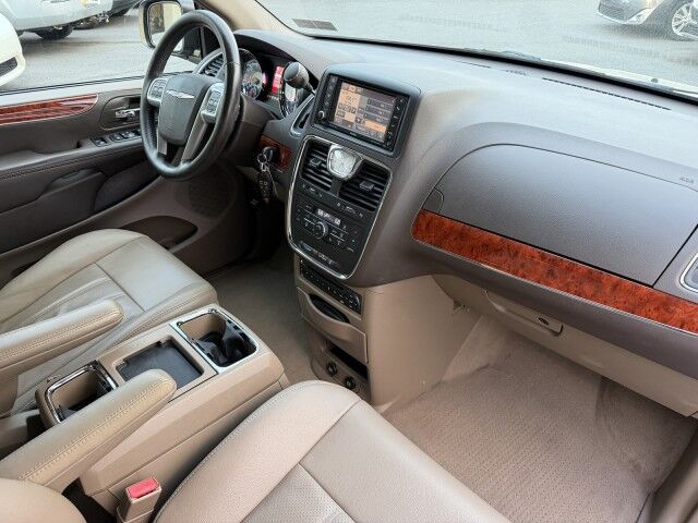 2012 Chrysler Town & Country Touring-L Whitehall PA